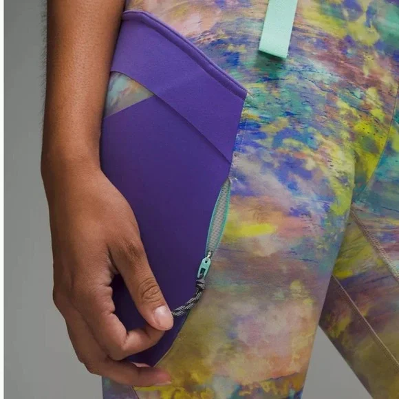 NWT Lululemon Cargo SHR Hiking Tight 25" - Picture 10 of 12